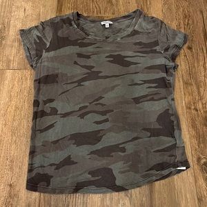 women’s green camouflage t-shirt
